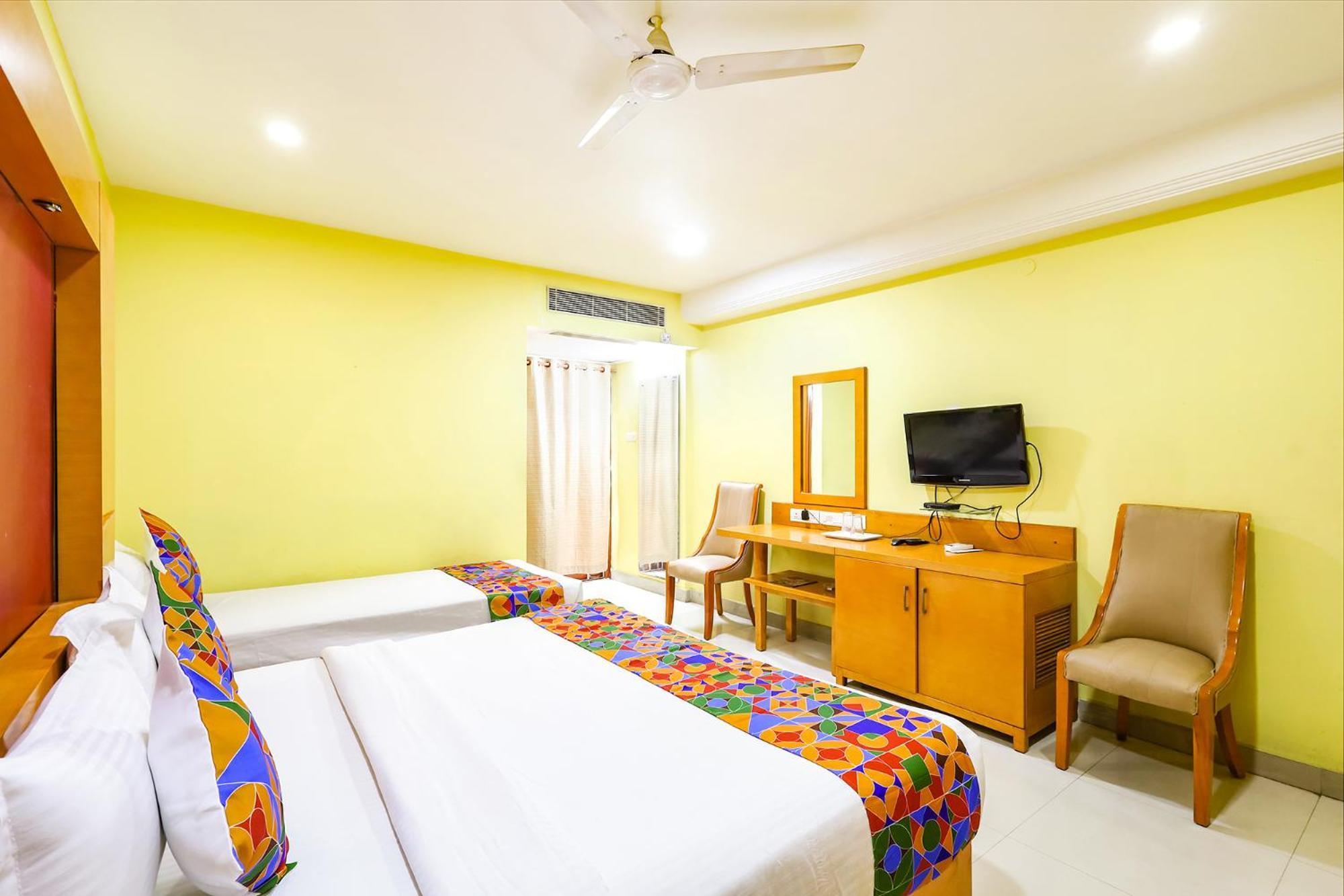 Fabhotel Prime Mahalaya Residency - Nr Chennai International Airport Exterior photo