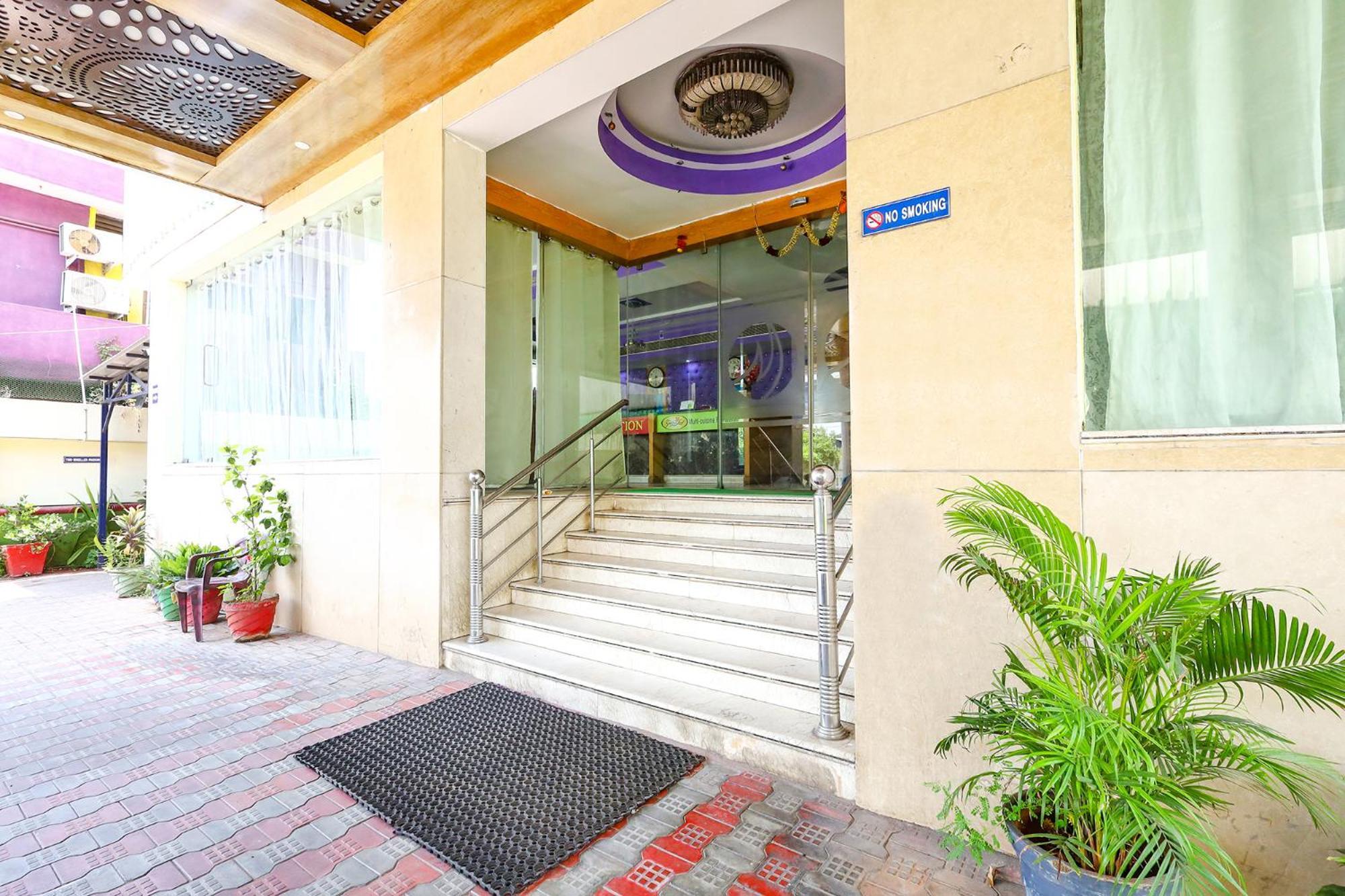 Fabhotel Prime Mahalaya Residency - Nr Chennai International Airport Exterior photo