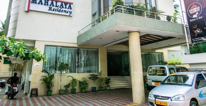 Fabhotel Prime Mahalaya Residency - Nr Chennai International Airport Exterior photo